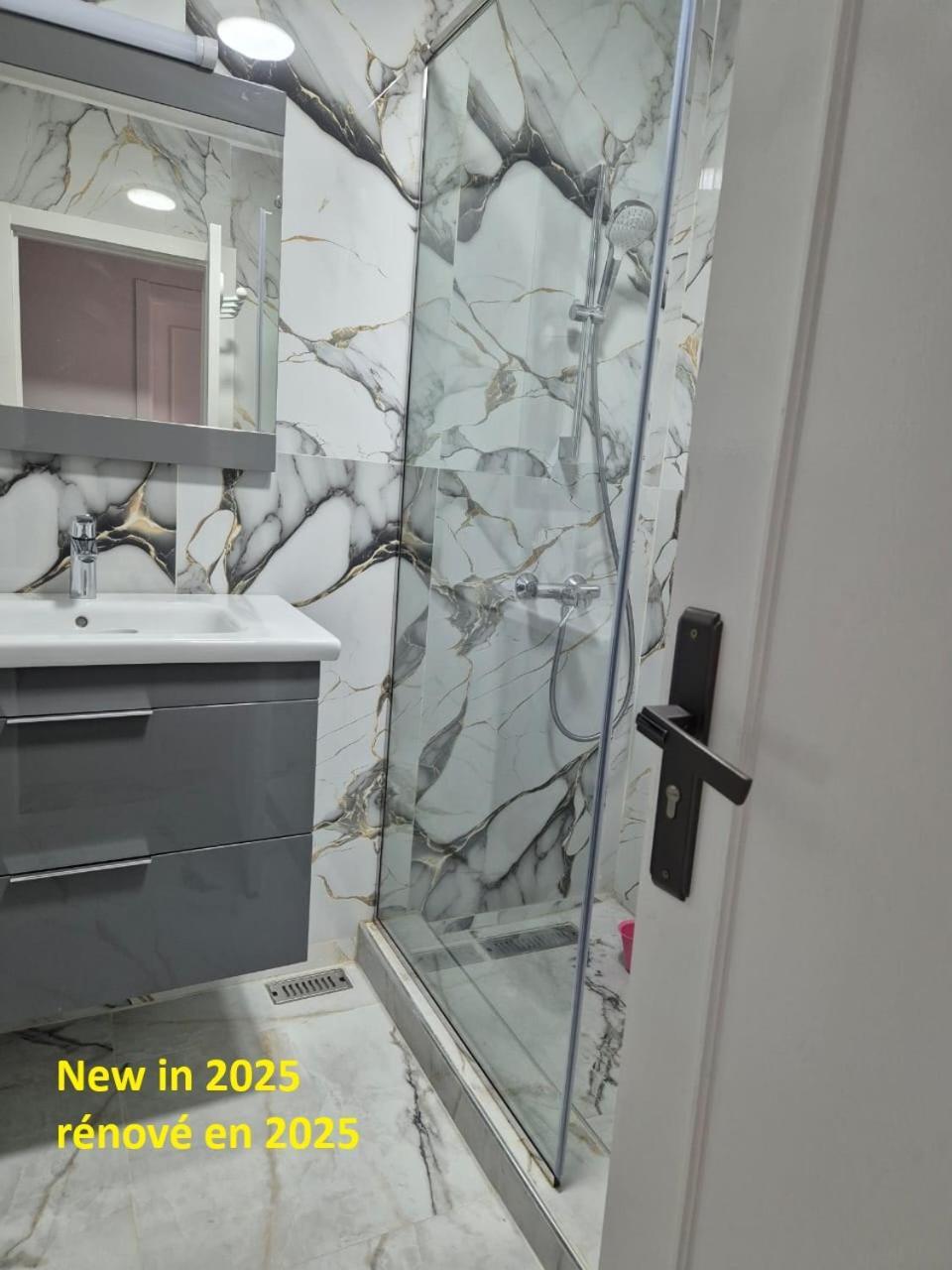 Stylish Duplex - Ocean View - Airport - Wifi - Renovated 2025 Διαμέρισμα Jibila Εξωτερικό φωτογραφία